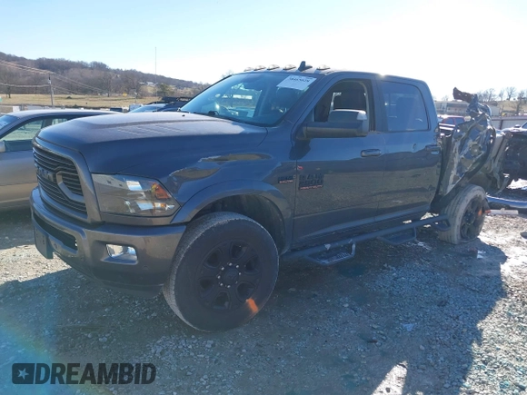 2018 Ram 2500 Big Horn with VIN 3C6UR5DJ8JG341352, listed as a IAAI auction lot 38465028 with 110,201 mi miles. Bid and sale history available at carsss.com. Image 17.