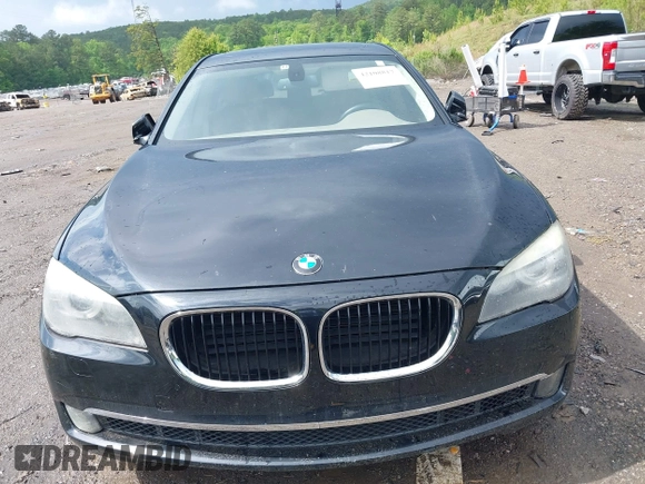 2011 BMW 7 Series 740Li with VIN WBAKB4C5XBC392890, listed as a IAAI auction lot 42108817 with 162,874 mi miles. Bid and sale history available at carsss.com. Image 6.