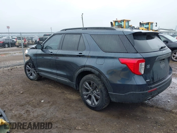2024 Ford Explorer XLT with VIN 1FMSK7DH1RGA53821, listed as a IAAI auction lot 41542524 with 26,302 mi miles. Bid and sale history available at carsss.com. Image 3.