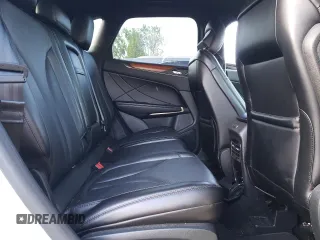 2018 Lincoln MKC Reserve z VIN 5LMCJ3D94JUL13544, wystawiony jako Copart lot #61193235 z przebiegiem 28 353 mil mil oraz Szkoda całkowita • Salvage title. Historia ofert i sprzedaży dostępna na DreamBid. Obrazek 11.