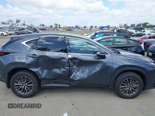 2025 Lexus NX 350 Premium с VIN 2T2GGCEZ9SC080938, выставлен на аукционе IAAI как лот 42255649 с пробегом 3 064 миль миль и . История ставок и продаж доступна на DreamBid. Изображение 13.