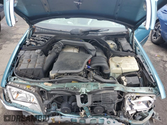 1994 Mercedes-Benz C 230/260/280/320 with VIN WDBHA28E8RF098148, listed as a Copart auction lot 60884345 with 238,600 mi miles and Salvage title. Bid and sale history available at DreamBid. Image 11.