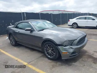 2013 Ford Mustang V6 with VIN 1ZVBP8EM0D5280829, listed as a IAAI auction lot 41913434 with 214,404 mi miles and . Bid and sale history available at DreamBid. Image 1.