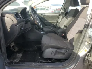 2014 Volkswagen Golf TDI w/Sunroof & Nav z VIN WVWDM7AJXEW005037, wystawiony jako Copart lot #43380895 z przebiegiem Nie podano mil oraz Czysty tytuł • Clean title. Historia ofert i sprzedaży dostępna na DreamBid. Obrazek 7.