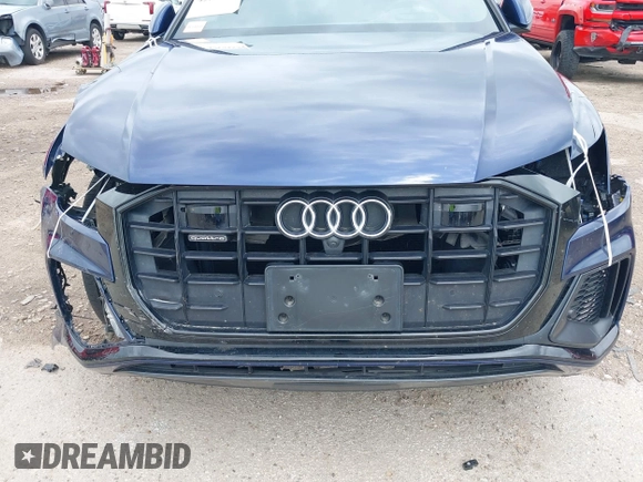 2019 Audi Q8 Prestige z VIN WA1FVAF13KD019245, wystawiony jako IAAI lot #42194524 z przebiegiem 74 703 mil mil oraz . Historia ofert i sprzedaży dostępna na DreamBid. Obrazek 19.
