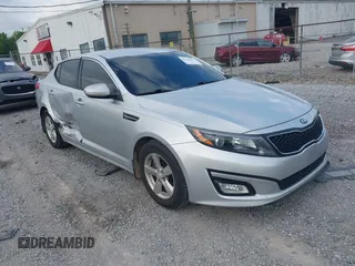 2015 Kia Optima LX with VIN 5XXGM4A78FG512103, listed as a IAAI auction lot 42144352 with 91,268 mi miles and . Bid and sale history available at carsss.com. Image 1.