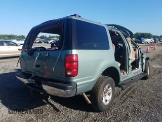 1998 Ford Expedition XLT with VIN 1FMRU1762WLB61352, listed as a Copart auction lot 42738331 with 0 mi miles and Salvage Title. Bid and sale history available at carsss.com. Image 4.