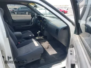 1996 Nissan Pathfinder XE z VIN JN8AR05Y1TW003648, wystawiony jako IAAI lot #41947783 z przebiegiem 224 612 mil mil oraz . Historia ofert i sprzedaży dostępna na DreamBid. Obrazek 5.