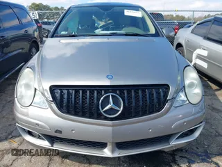 2006 Mercedes-Benz R-Class 5.0L with VIN 4JGCB75E86A014165, listed as a IAAI auction lot 41620616 with 158,014 mi miles. Bid and sale history available at carsss.com. Image 12.