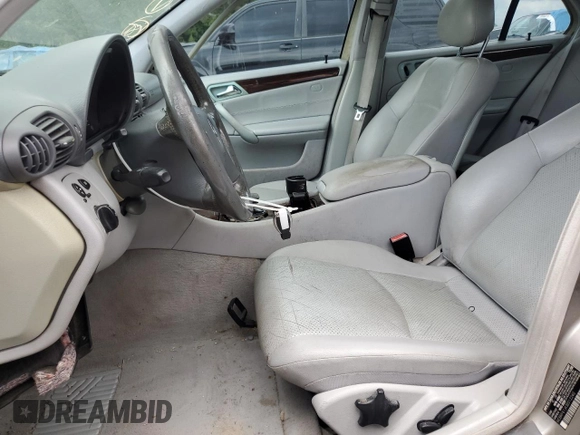 2003 Mercedes-Benz C 240 с VIN WDBRF61J43E012240, выставлен на аукционе Copart как лот 57494745 с пробегом Не указан миль и Списание • Salvage title. История ставок и продаж доступна на DreamBid. Изображение 7.
