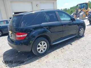 2006 Mercedes-Benz M 350 with VIN 4JGBB86E96A029984, listed as a IAAI auction lot 42145502 with 227,159 mi miles and . Bid and sale history available at DreamBid. Image 4.