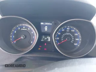 2017 Hyundai Elantra z VIN KMHD35LH1HU351152, wystawiony jako IAAI lot #41903294 z przebiegiem 138 560 mil mil oraz . Historia ofert i sprzedaży dostępna na DreamBid. Obrazek 7.