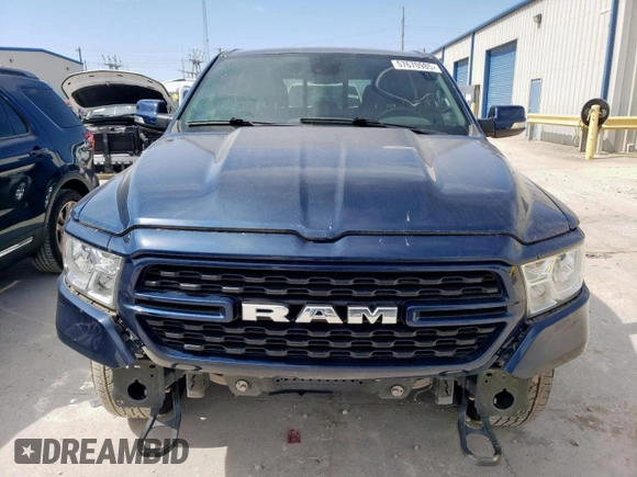 2022 Ram 1500 Big Horn z VIN 1C6SRFFT0NN379571, wystawiony jako Copart lot #57670985 z przebiegiem 38 874 mil mil oraz Szkoda całkowita • Salvage title. Historia ofert i sprzedaży dostępna na DreamBid. Obrazek 5.