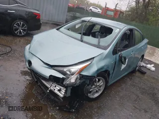 2018 Toyota Prius Two with VIN JTDKBRFU4J3065886, listed as a IAAI auction lot 42011368 with Not Provided miles and . Bid and sale history available at carsss.com. Image 17.