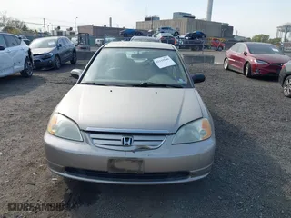 2002 Honda Civic LX with VIN 2HGES16592H524868, listed as a IAAI auction lot 42119246 with 132,514 mi miles. Bid and sale history available at carsss.com. Image 6.