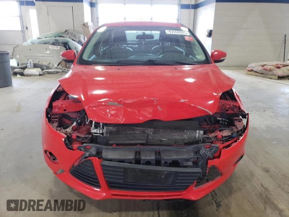 2014 Ford Focus SE with VIN 1FADP3K25EL333416, listed as a Copart auction lot 43550925 with 135,345 mi miles and Salvage Title. Bid and sale history available at carsss.com. Image 5.