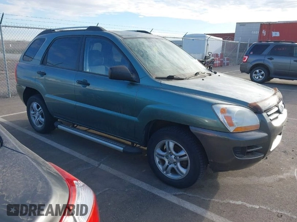 2008 Kia Sportage LX with VIN KNDJE723787521869, listed as a IAAI auction lot 41854551 with 167,997 mi miles. Bid and sale history available at carsss.com. Image 1.