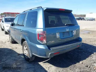 2008 Honda Pilot EX-L with VIN 5FNYF28528B018817, listed as a IAAI auction lot 41608185 with 206,094 mi miles. Bid and sale history available at carsss.com. Image 3.