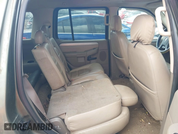 2004 Ford Explorer XLT z VIN 1FMZU73WX4UA64464, wystawiony jako IAAI lot #42655296 z przebiegiem 212 510 mil mil oraz . Historia ofert i sprzedaży dostępna na DreamBid. Obrazek 8.