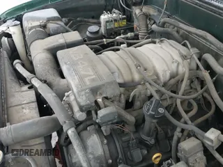 2000 Toyota Tundra Limited z VIN 5TBBT4819YS029700, wystawiony jako IAAI lot #43530359 z przebiegiem 355 202 mil mil oraz . Historia ofert i sprzedaży dostępna na DreamBid. Obrazek 12.