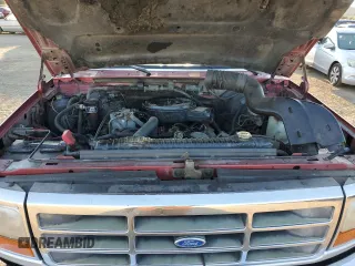 1992 Ford F-250 with VIN 1FTHX26M2NKB70294, listed as a Copart auction lot 42236995 with 223,001 mi miles and Clean Title. Bid and sale history available at carsss.com. Image 11.