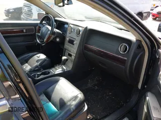 2007 Lincoln MKZ with VIN 3LNHM26T97R647118, listed as a IAAI auction lot 41945553 with 192,106 mi miles and . Bid and sale history available at carsss.com. Image 5.
