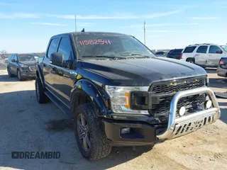 2018 Ford F-150 XL with VIN 1FTEW1E54JKF34266, listed as a IAAI auction lot 41582541 with 81,197 mi miles. Bid and sale history available at carsss.com. Image 1.
