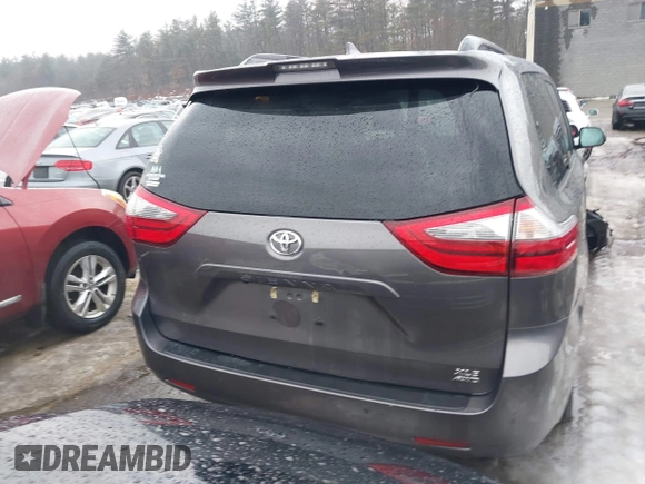 2020 Toyota Sienna XLE with VIN 5TDDZ3DC3LS240464, listed as a IAAI auction lot 41663051 with 41,602 mi miles. Bid and sale history available at carsss.com. Image 16.