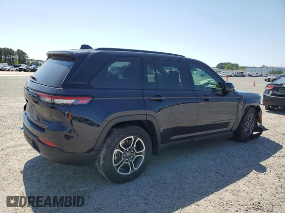 2022 Jeep Grand Cherokee Trailhawk with VIN 1C4RJYC66N8735786, listed as a Copart auction lot 52242615 with 39,626 mi miles and Salvage title. Bid and sale history available at DreamBid. Image 3.