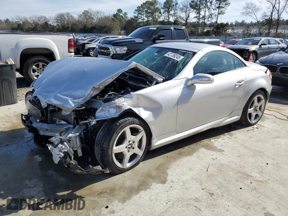 2006 Mercedes-Benz SLK 350 with VIN WDBWK56F76F104650, listed as a Copart auction lot 42739245 with 69,612 mi miles and Salvage title. Bid and sale history available at DreamBid. Image 1.