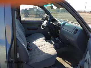 1998 Toyota Tacoma with VIN 4TANL42N4WZ029983, listed as a IAAI auction lot 41703048 with 411,928 mi miles and . Bid and sale history available at DreamBid. Image 5.