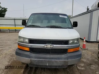 2005 Chevrolet Express Passenger with VIN 1GAHG39UX51197887, listed as a Copart auction lot 54499855 with 173,655 mi miles and Clean title. Bid and sale history available at DreamBid. Image 5.