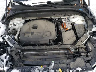 2022 Volvo XC60 Recharge Plug-In Hybrid Inscription with VIN YV4H60DL5N1064197, listed as a Copart auction lot 44793995 with 8,632 mi miles and Salvage Title. Bid and sale history available at carsss.com. Image 11.