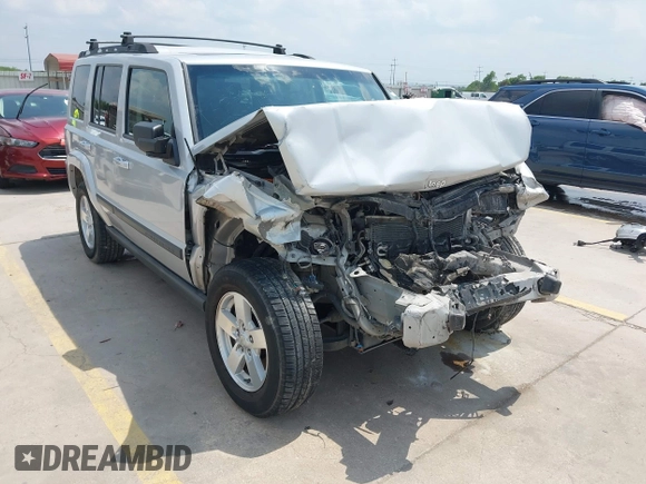 2008 Jeep Commander Sport z VIN 1J8HH48K88C101685, wystawiony jako IAAI lot #42156247 z przebiegiem 119 393 mil mil oraz . Historia ofert i sprzedaży dostępna na DreamBid. Obrazek 1.