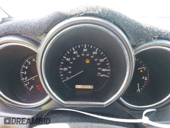 2004 Lexus RX 330 with VIN JTJGA31UX40037476, listed as a IAAI auction lot 41881993 with 204,478 mi miles and . Bid and sale history available at carsss.com. Image 7.