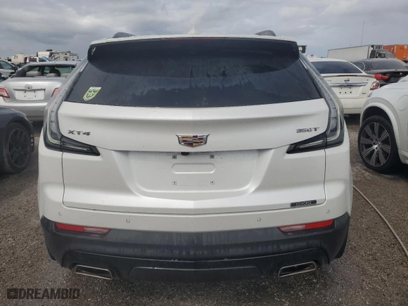 2022 Cadillac XT4 FWD Sport with VIN 1GYFZER44NF118862, listed as a Copart auction lot 44442625 with 14,983 mi miles and Non Repairable. Bid and sale history available at carsss.com. Image 6.