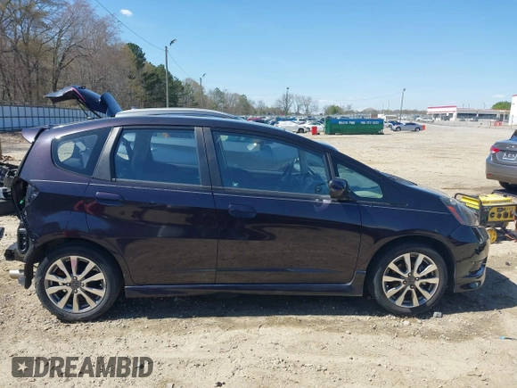 2013 Honda Fit Sport with VIN JHMGE8H59DC001939, listed as a IAAI auction lot 41885102 with 113,639 mi miles. Bid and sale history available at carsss.com. Image 14.