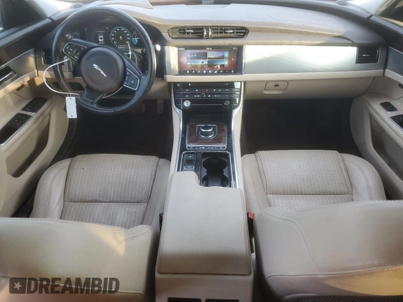 2017 Jaguar XF 20d Prestige with VIN SAJBE4BN3HCY46435, listed as a Copart auction lot 87249004 with 85,378 mi miles and Salvage Title. Bid and sale history available at carsss.com. Image 8.