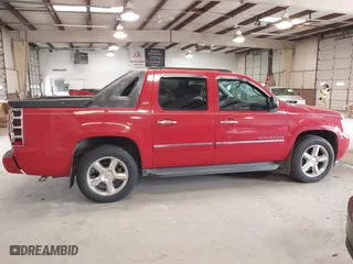 2010 Chevrolet Avalanche LTZ with VIN 3GNVKGE03AG230332, listed as a IAAI auction lot 41756864 with 108,514 mi miles. Bid and sale history available at carsss.com. Image 13.