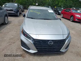 2024 Nissan Altima SV z VIN 1N4BL4DV9RN376831, wystawiony jako IAAI lot #42267436 z przebiegiem 24 996 mil mil oraz . Historia ofert i sprzedaży dostępna na DreamBid. Obrazek 11.