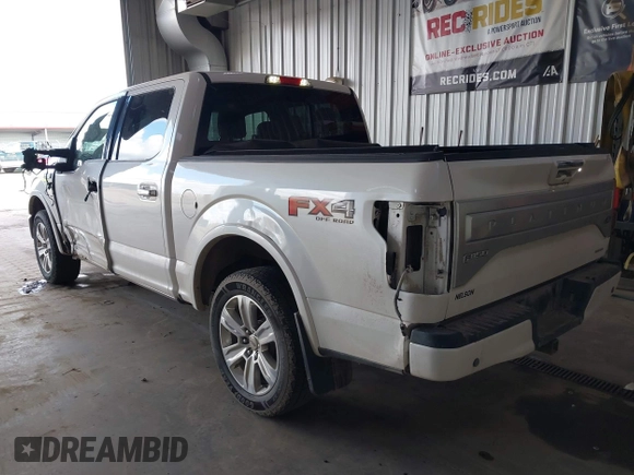 2015 Ford F-150 XLT z VIN 1FTEW1EF0FFB70257, wystawiony jako IAAI lot #42084443 z przebiegiem 123 351 mil mil oraz . Historia ofert i sprzedaży dostępna na DreamBid. Obrazek 3.