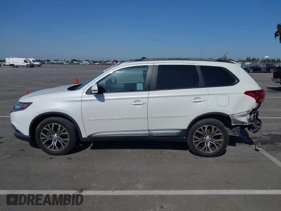 2016 Mitsubishi Outlander SE with VIN JA4AD3A33GZ013375, listed as a IAAI auction lot 42515722 with 106,804 mi miles and . Bid and sale history available at DreamBid. Image 14.