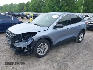 2022 Ford Escape SE z VIN 1FMCU0G61NUB15746, wystawiony jako IAAI lot #42107667 z przebiegiem 29 000 mil mil oraz . Historia ofert i sprzedaży dostępna na DreamBid. Obrazek 18.