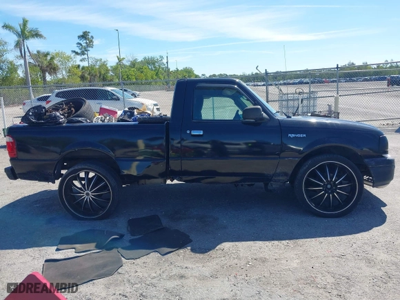 2004 Ford Ranger XL with VIN 1FTYR10D24PA75247, listed as a IAAI auction lot 41678102 with 331,925 mi miles. Bid and sale history available at carsss.com. Image 13.