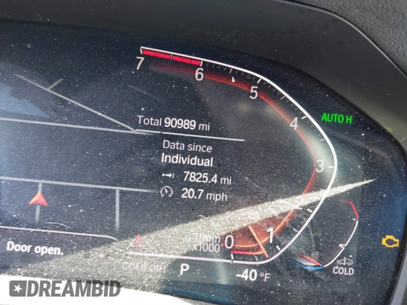 2020 BMW 3 Series 330i xDrive with VIN 3MW5R7J08L8B24124, listed as a IAAI auction lot 41375124 with 90,989 mi miles. Bid and sale history available at carsss.com. Image 16.