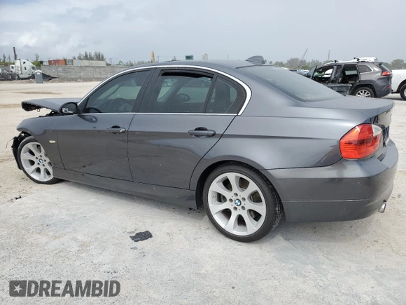 2008 BMW 3 Series 335i z VIN WBAVB77588NH79110, wystawiony jako Copart lot #52767815 z przebiegiem 98 074 mil mil oraz Szkody całkowita. Historia ofert i sprzedaży dostępna na DreamBid. Obrazek 2.