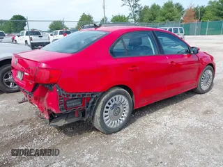 2011 Volkswagen Jetta TDI с VIN 3VWLL7AJ0BM067943, выставлен на аукционе IAAI как лот 42294960 с пробегом 139 607 миль миль и . История ставок и продаж доступна на DreamBid. Изображение 4.