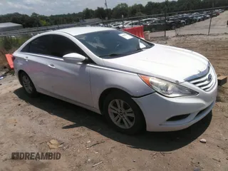 2013 Hyundai Sonata GLS z VIN 5NPEB4AC8DH782105, wystawiony jako IAAI lot #42491594 z przebiegiem 180 238 mil mil oraz . Historia ofert i sprzedaży dostępna na DreamBid. Obrazek 1.