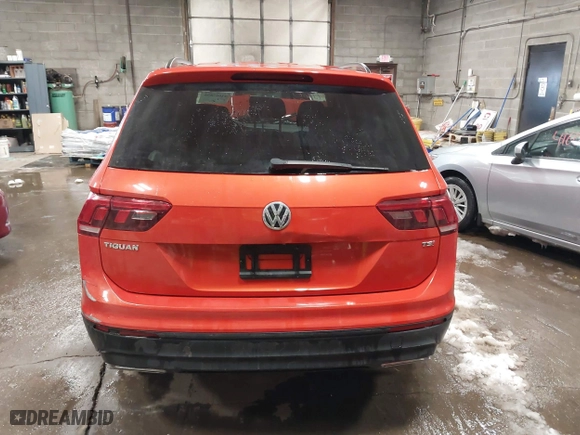2018 Volkswagen Tiguan S with VIN 3VV1B7AX6JM081850, listed as a IAAI auction lot 41607896 with 101,068 mi miles. Bid and sale history available at carsss.com. Image 16.