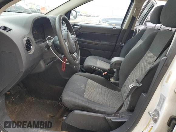 2016 Jeep Compass Sport SE z VIN 1C4NJCBA6GD665465, wystawiony jako Copart lot #78461524 z przebiegiem 169 170 mil mil oraz Szkoda całkowita • Salvage title. Historia ofert i sprzedaży dostępna na DreamBid. Obrazek 7.